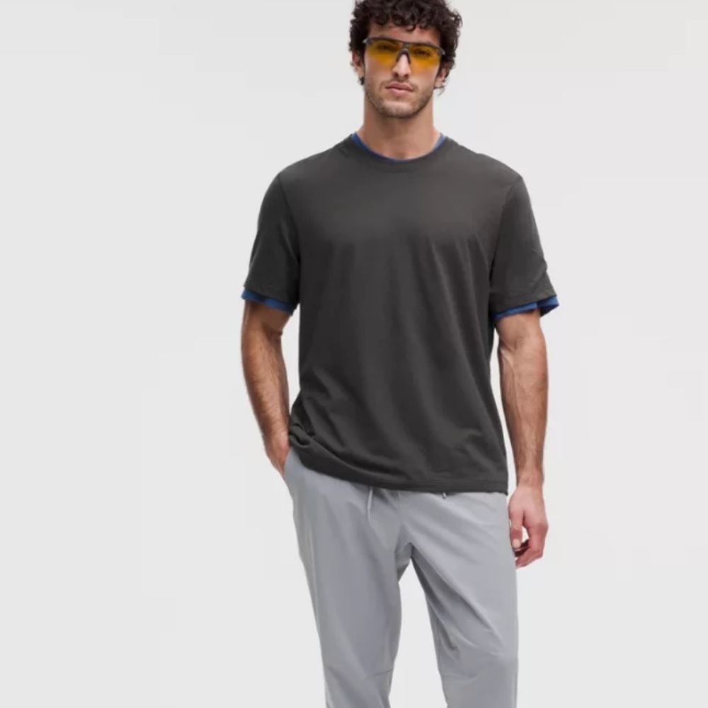 Lululemon Classic Gray Men's T-Shirt size S active wear